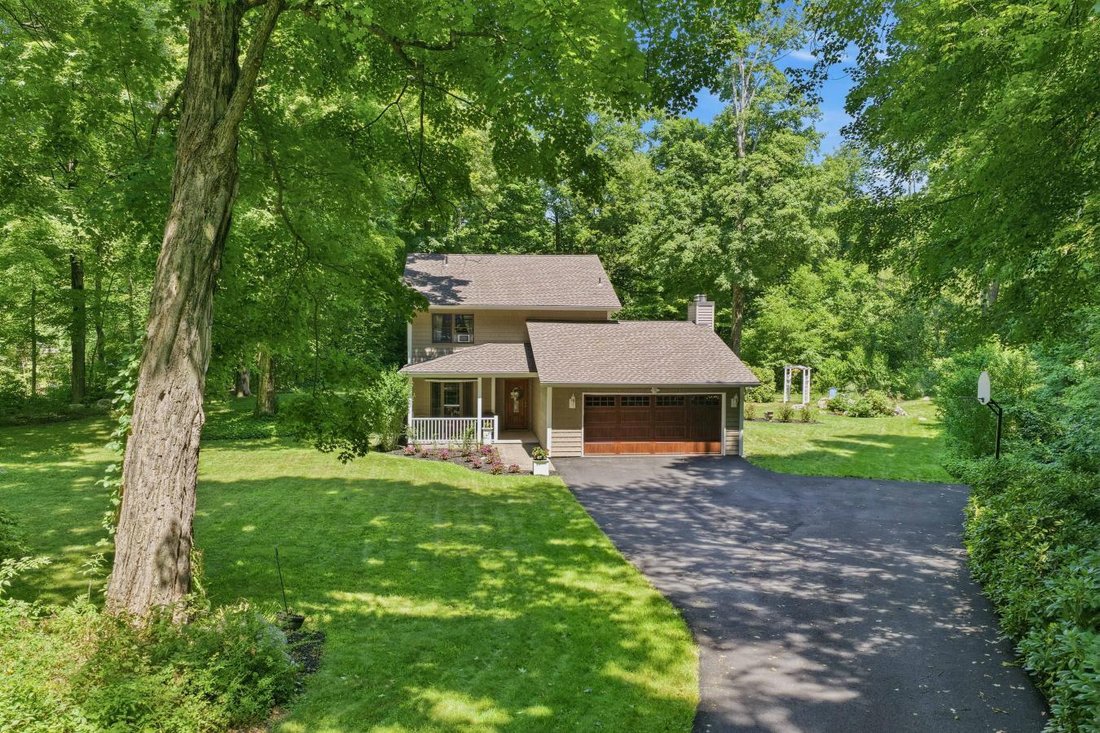 House in Hopewell Junction, New York, United States 2 - 18411995