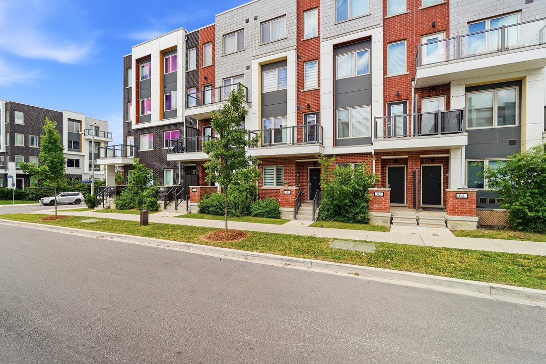 House in Toronto, Ontario, Canada 2 - 18412206