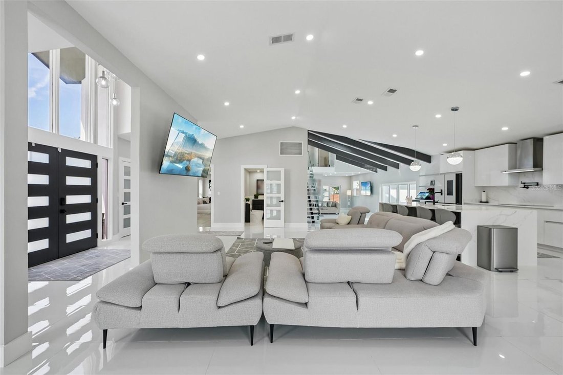 House in St. Petersburg, Florida, United States 4 - 18404096