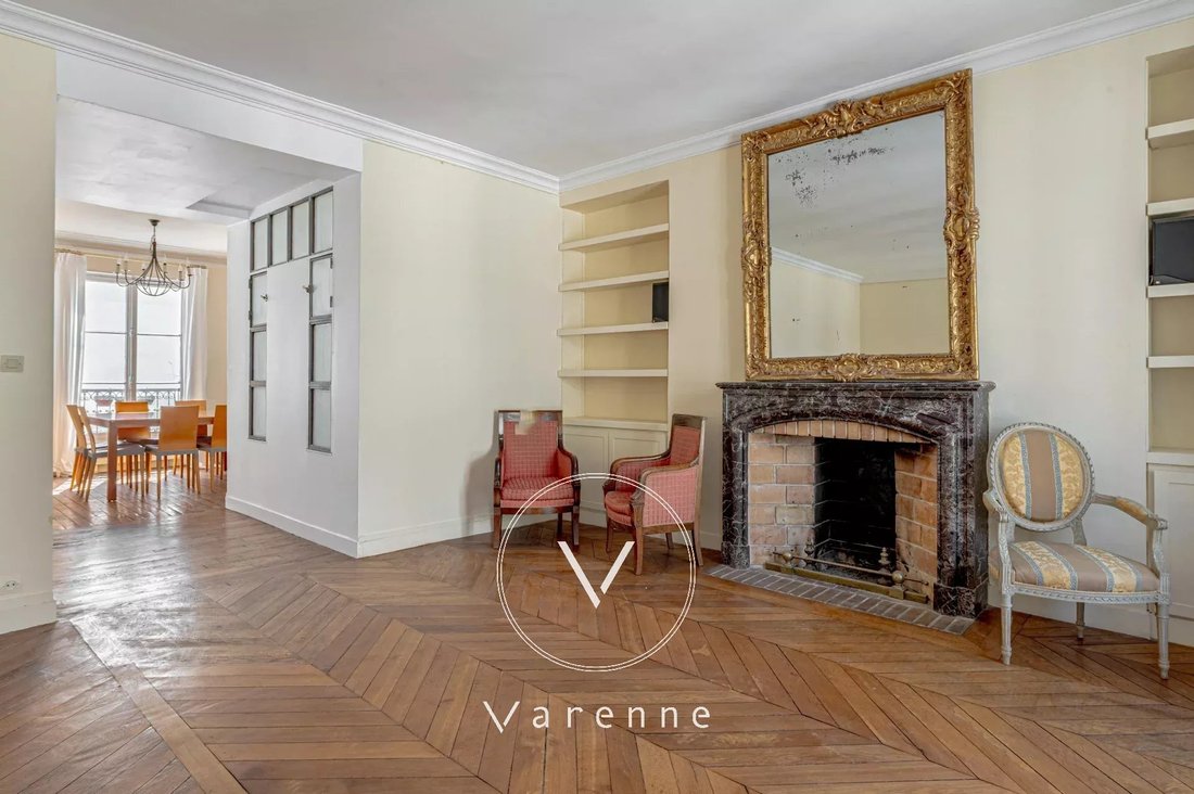 Apartment in Odéon, Paris 6e Arrondissement, Paris 3 - 18412259