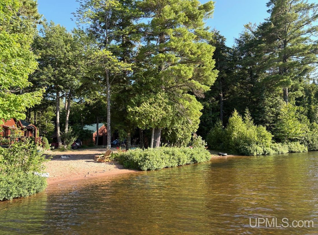 House in Gwinn, Michigan, United States 2 - 18308960