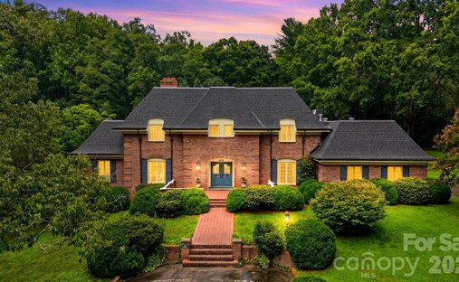 House in Lenoir, North Carolina, United States 1