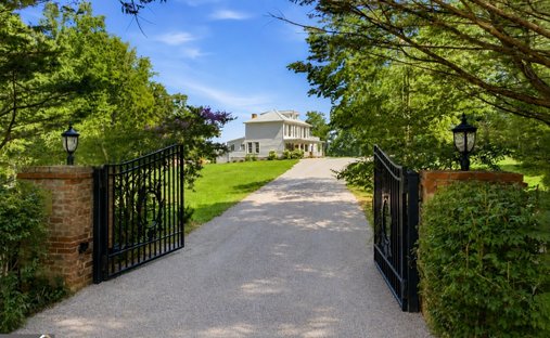House in Mount Airy, Georgia, United States 1