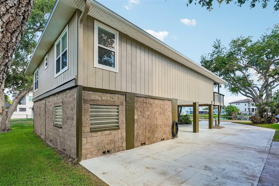 House in St. Petersburg, Florida, United States 5 - 18403906