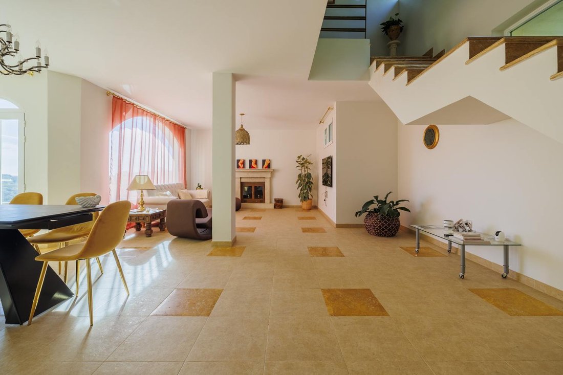 Villa in Valdemorillo, Comunidad de Madrid, Spain 4 - 18417447