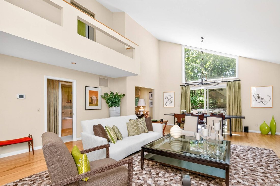 House in East Hampton, New York, United States 5 - 18405135