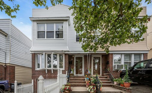 House in New York, New York, United States 1