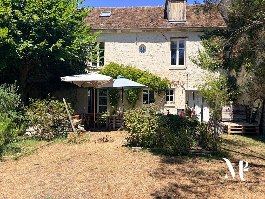 Villa in Est, Lamorlaye, France 1 - 18409543
