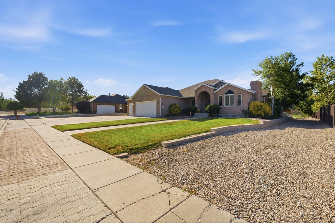 House in West Jordan, Utah, United States 2 - 18403189