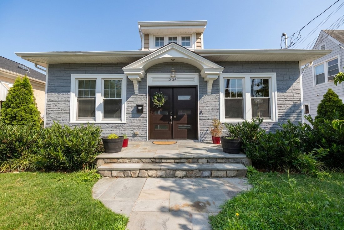 House in Washington, District of Columbia, United States 1 - 18093495