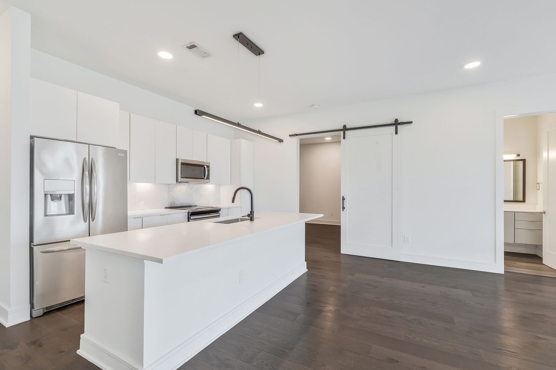 Condo in Nashville, Tennessee, United States 5 - 18408557