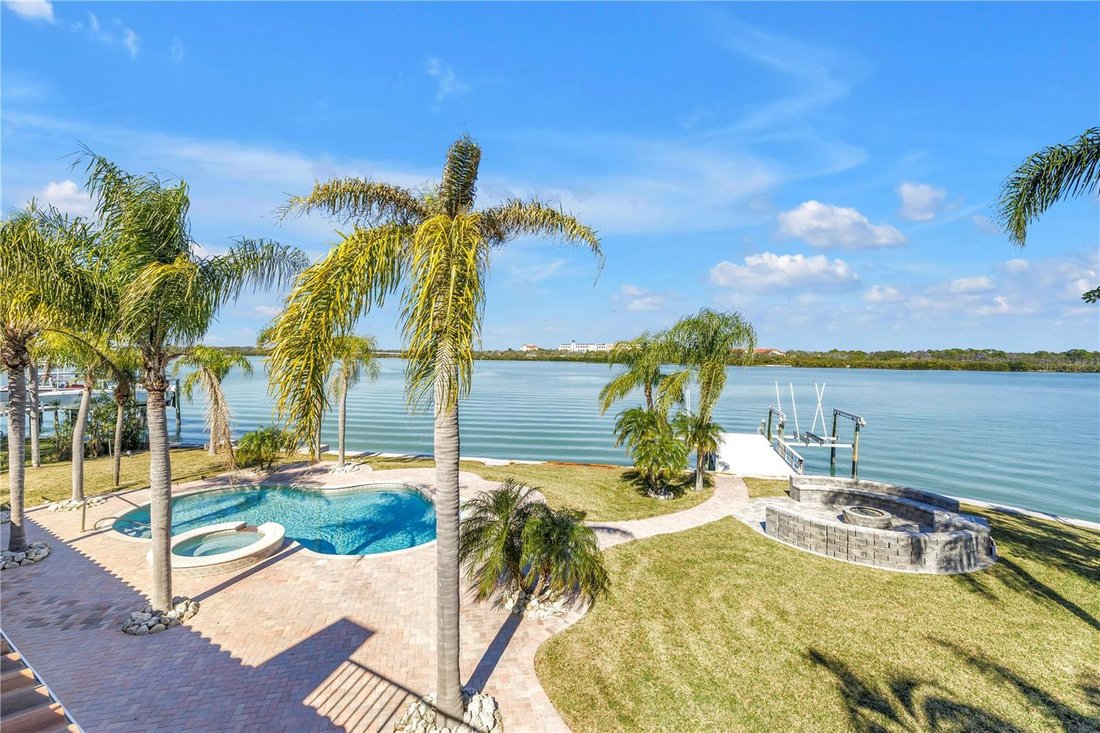 Casa a Madeira Beach, Florida, Stati Uniti 1 - 18403825
