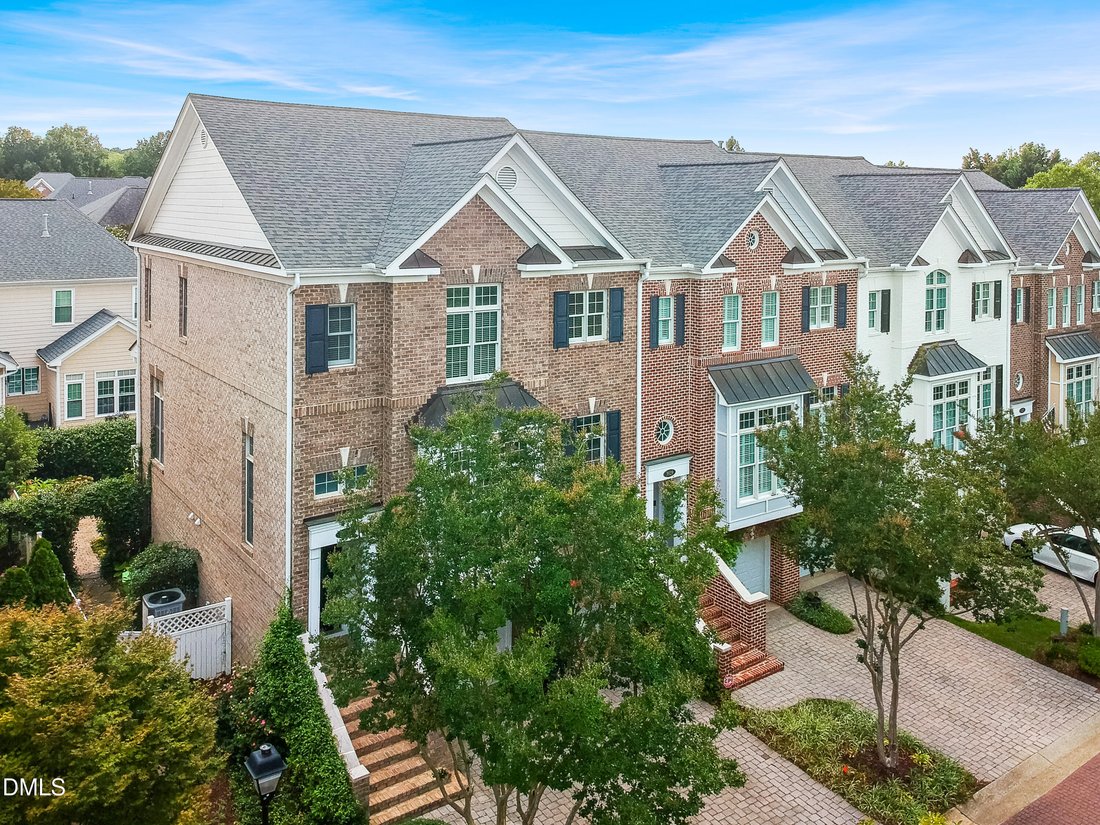 Townhouse in Raleigh, North Carolina, United States 3 - 18403511