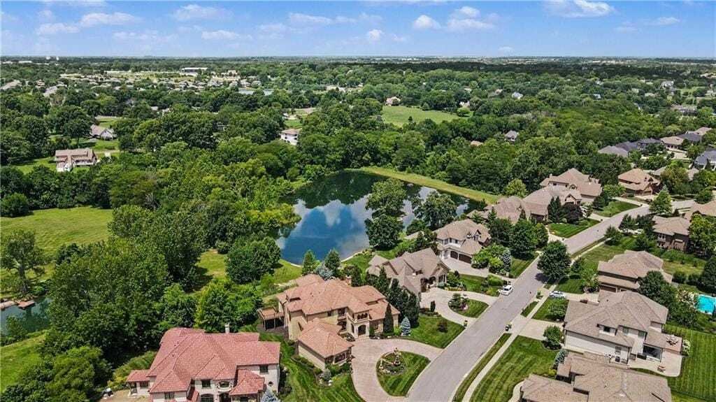 House in Overland Park, Kansas, United States 5 - 18410460