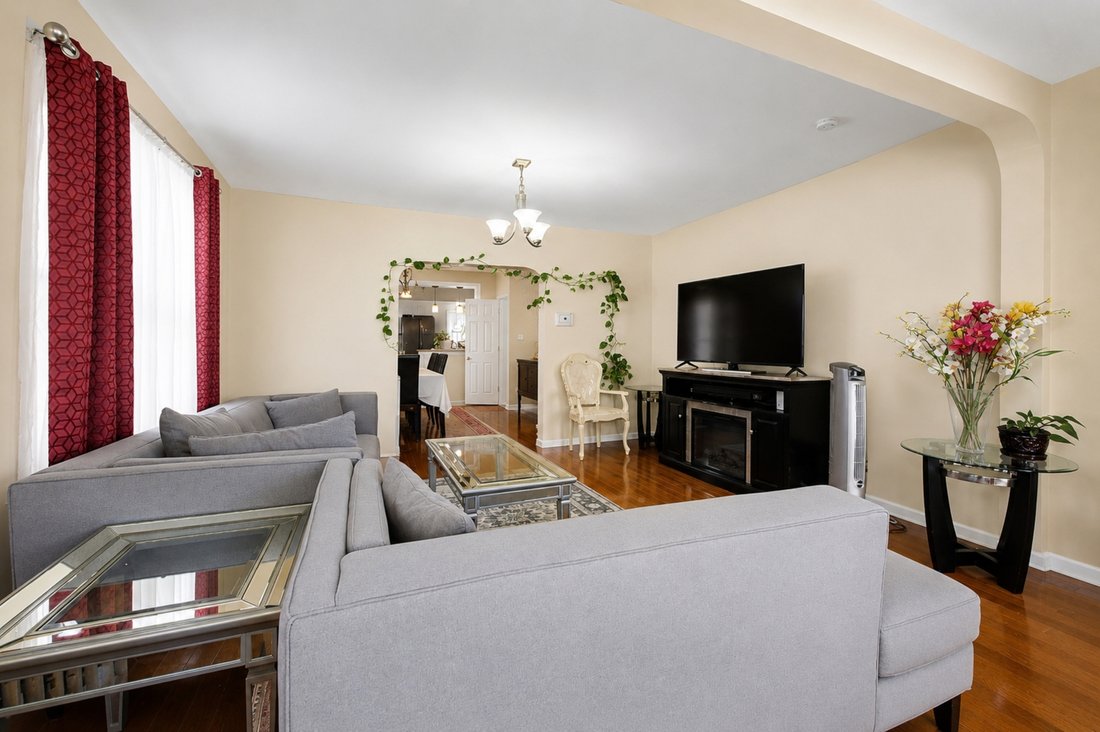 House in New York, New York, United States 3 - 18415114