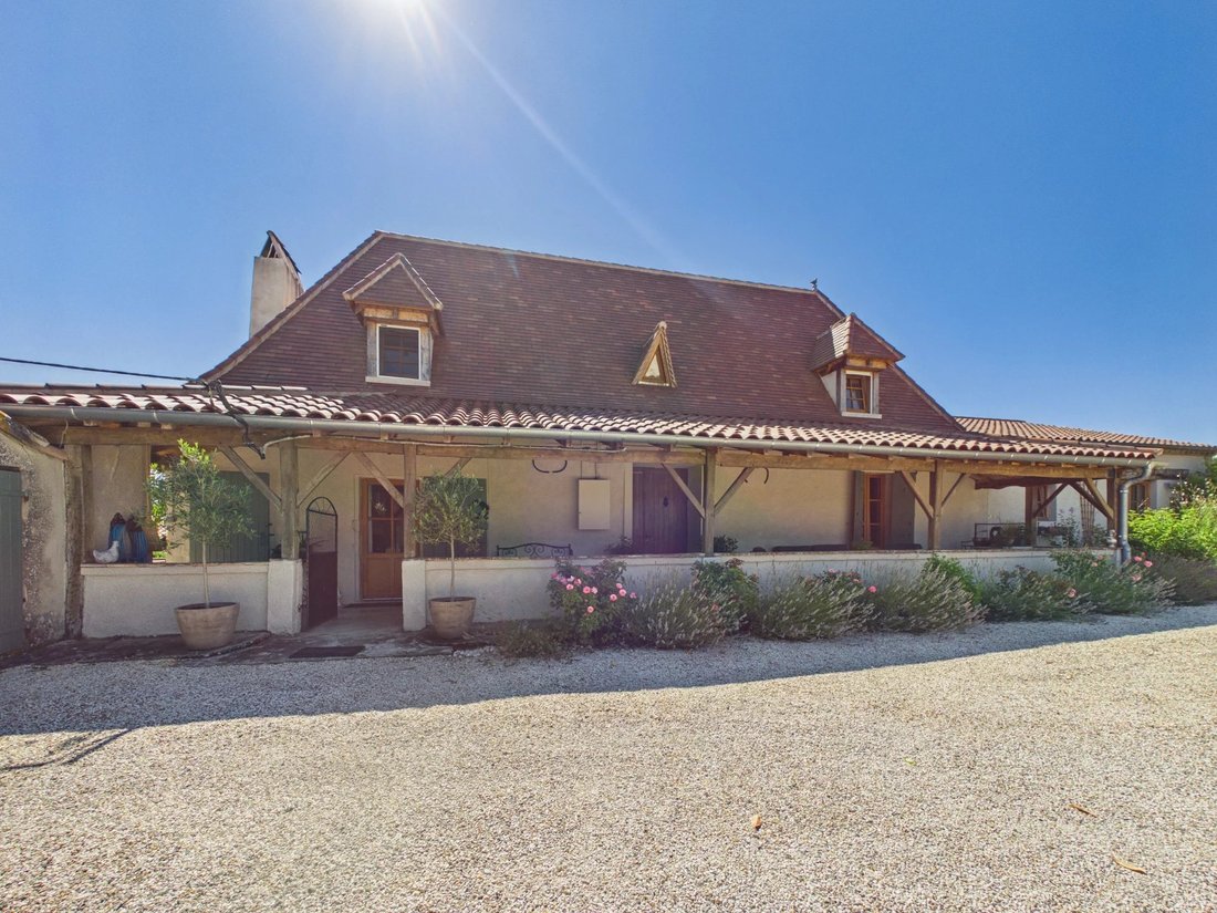 House in Lauzun, Nouvelle-Aquitaine, France 1 - 18409369