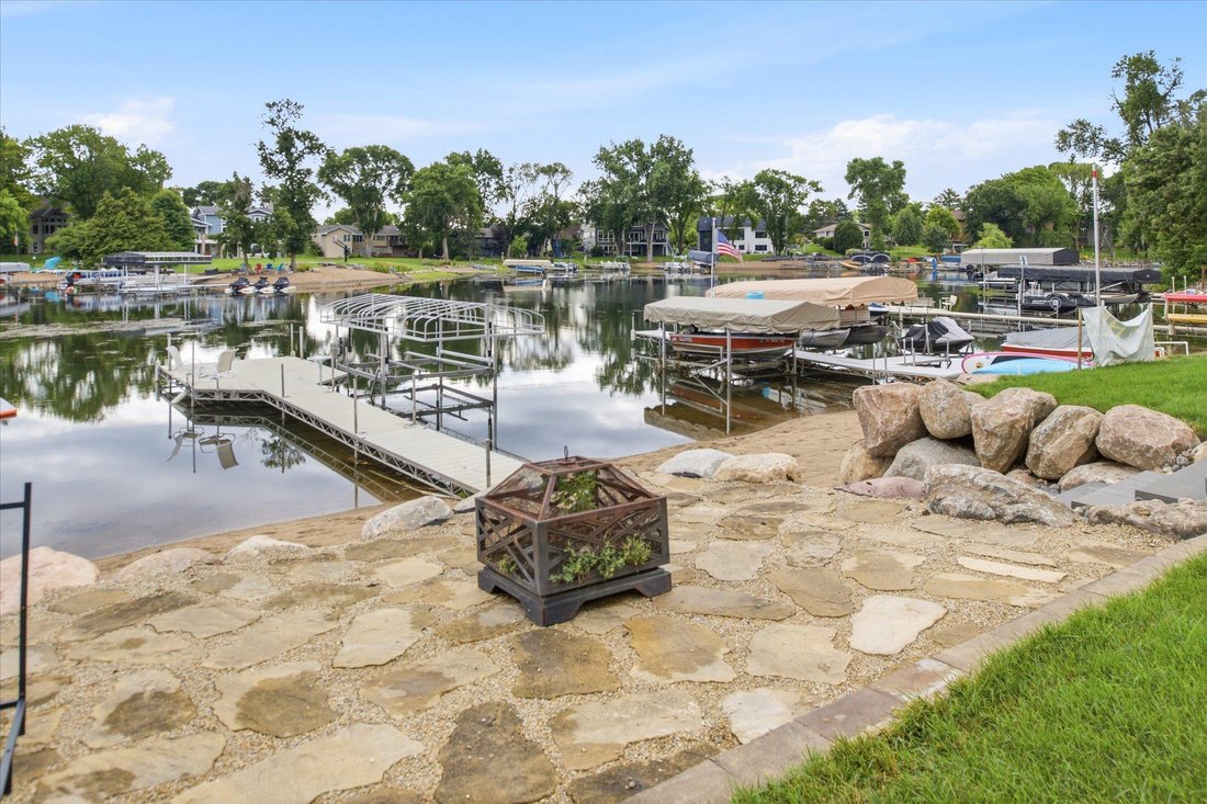 Casa en Prior Lake, Minnesota, Estados Unidos 4 - 18409080