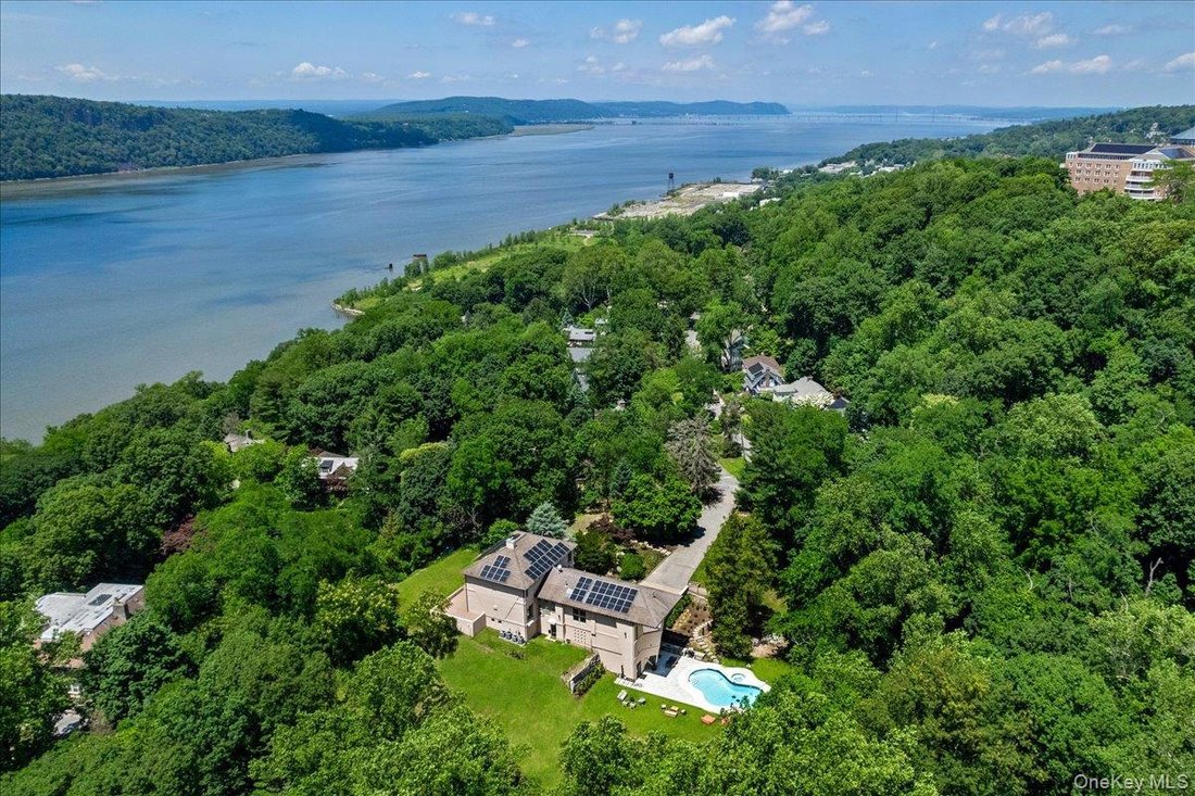 House in Hastings-on-Hudson, New York, United States 1 - 18410802