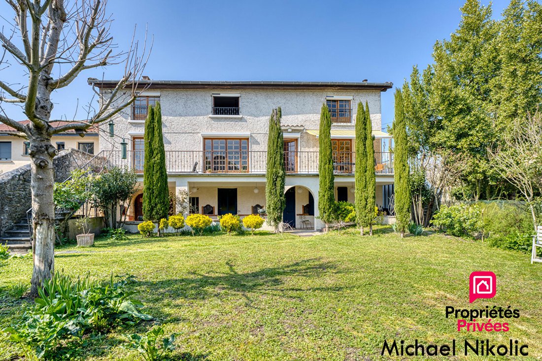 Villa in Condrieu, Auvergne-Rhône-Alpes, France 2 - 18405958