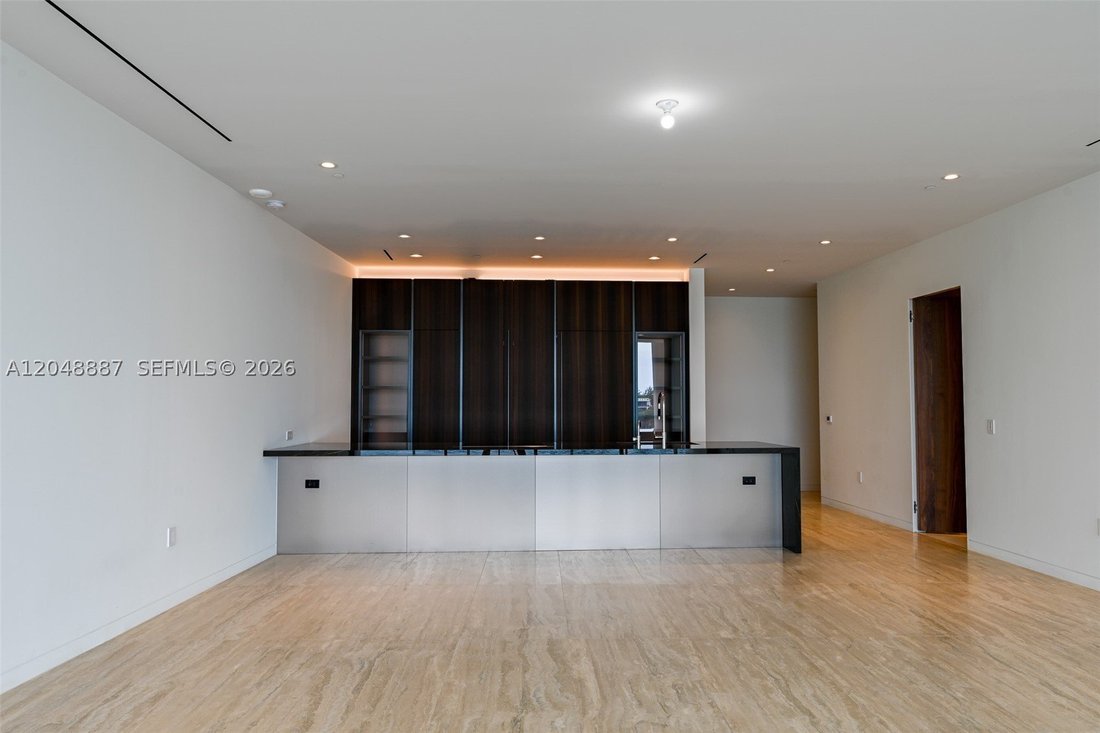 House in Miami, Florida, United States 5 - 18415766