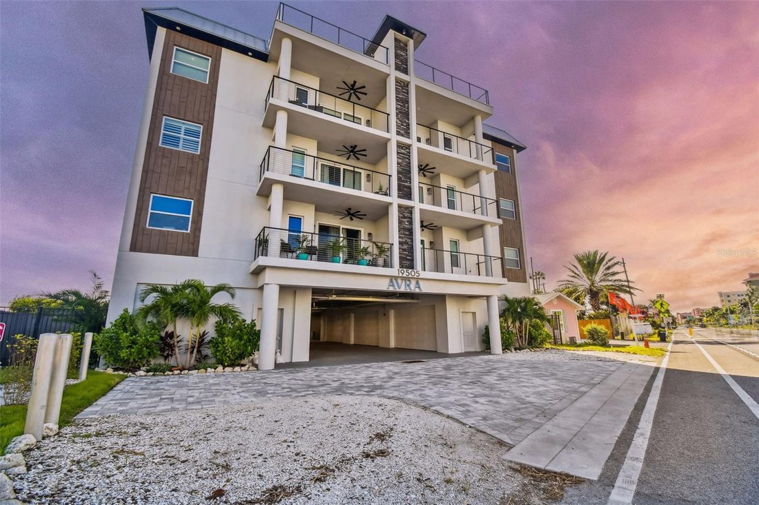Condo in Indian Shores, Florida, United States 1 - 18403388