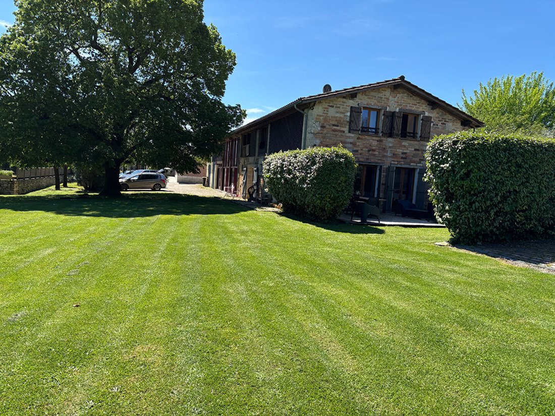 Villa in Moulis-en-Medoc, Nouvelle-Aquitaine, France 1 - 18405702