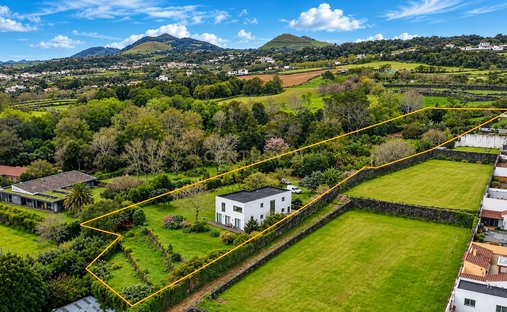 Villa in Capelas, Azores, Portugal 1