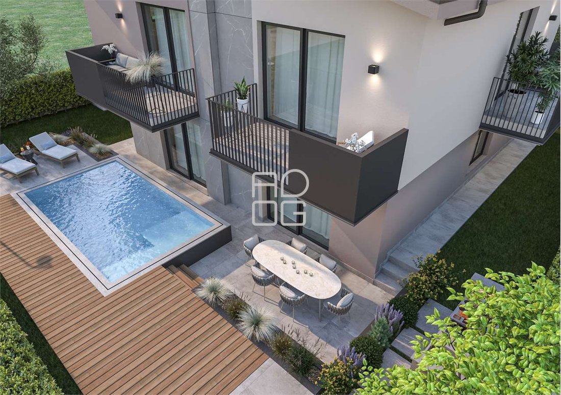Villa in Desenzano Centro, Desenzano del Garda, Lombardy 4 - 18407806