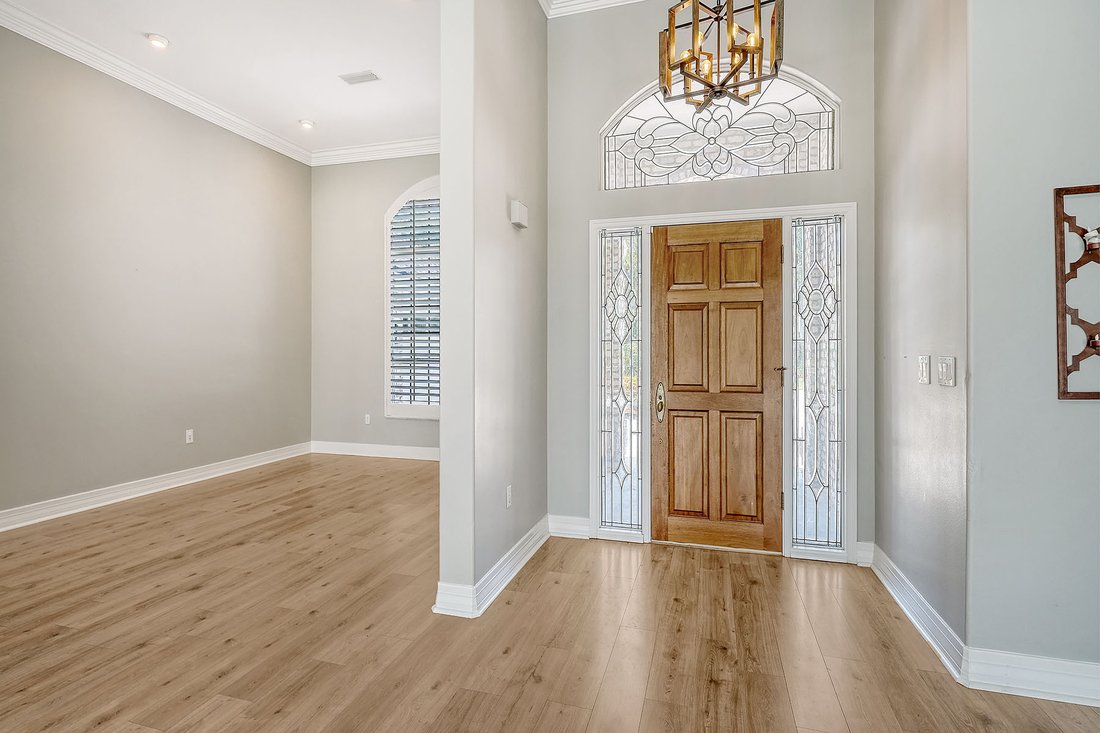 Sarasota, Florida, United States 5 - 18412059