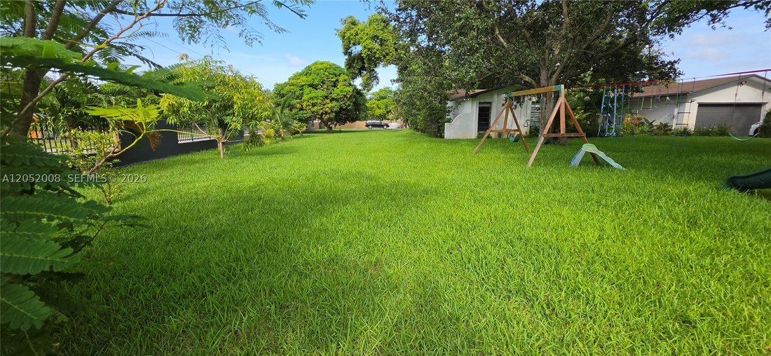 House in Davie, Florida, United States 4 - 18413408