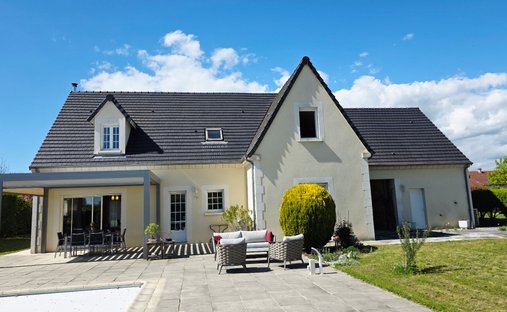 Villa in Saint-Doulchard, Centre-Val de Loire, France 1
