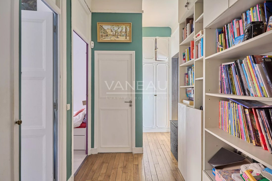 Apartment in Auteuil Sud, Paris 16e Arrondissement, Paris 3 - 18418516