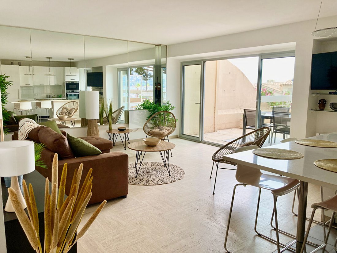 Apartment in Nartelle-Noyer-Bellevue-bd des Sardinaux, Sainte-Maxime, France 1 - 18405757