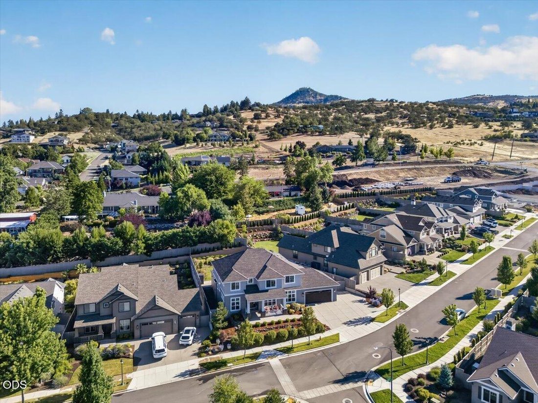 House in Medford, Oregon, United States 3 - 18416072
