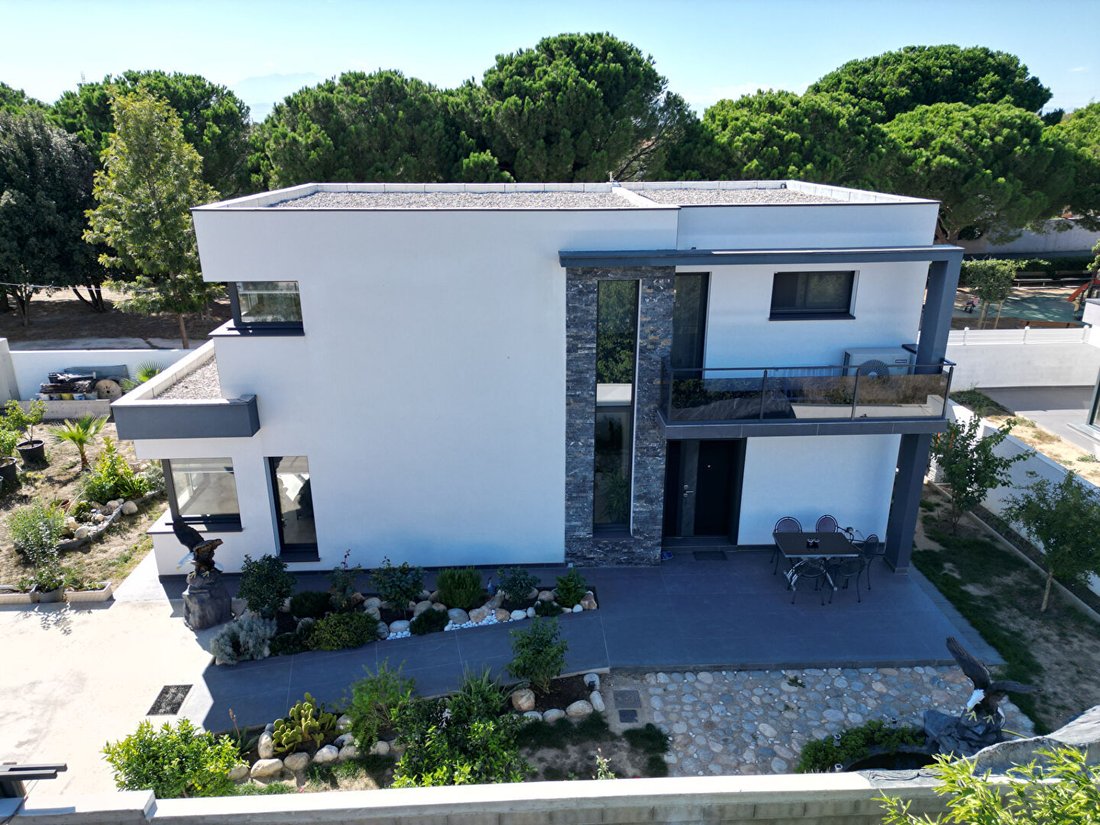 Villa in Centre Ville, Perpignan, France 1 - 18405815