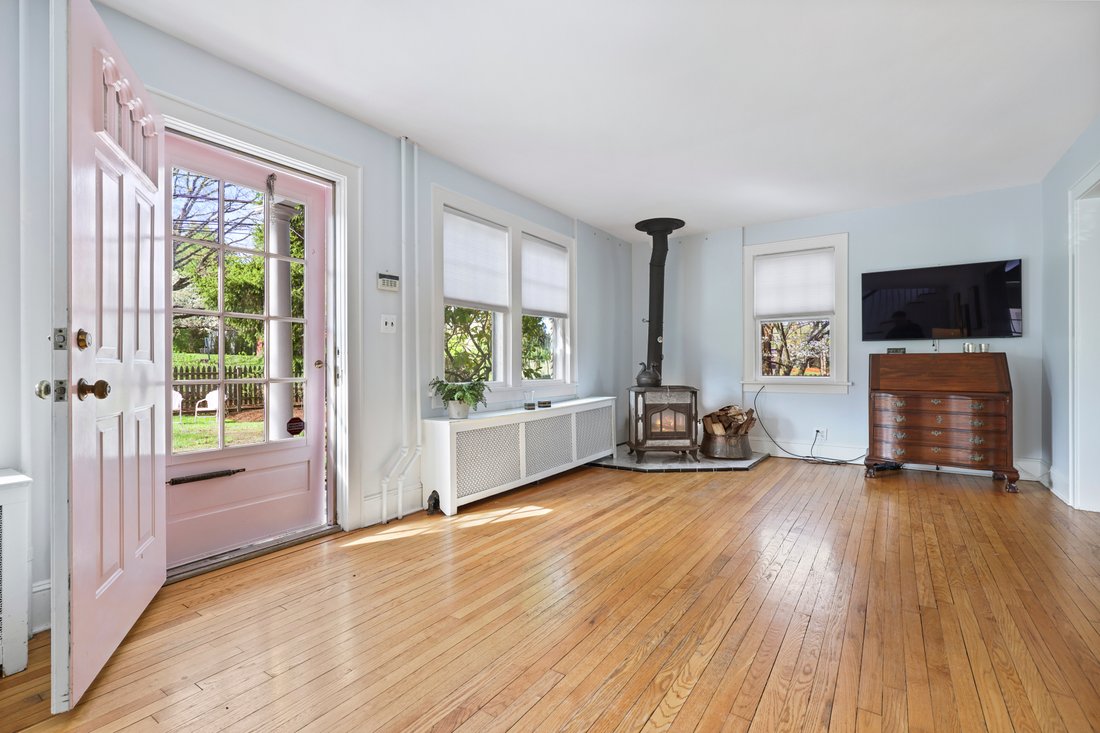 House in Ridgefield, Connecticut, United States 2 - 18404431