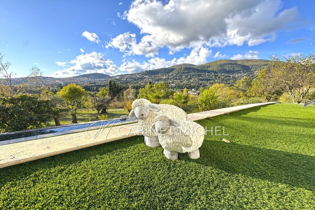 Villa in Grasse, Provence-Alpes-Côte d'Azur, France 2 - 18404139