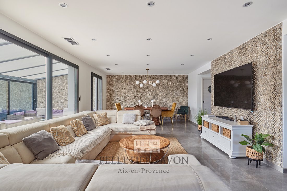 House in Granettes-Jauberte-Sainte Anne, Aix-en-Provence, France 2 - 18404090