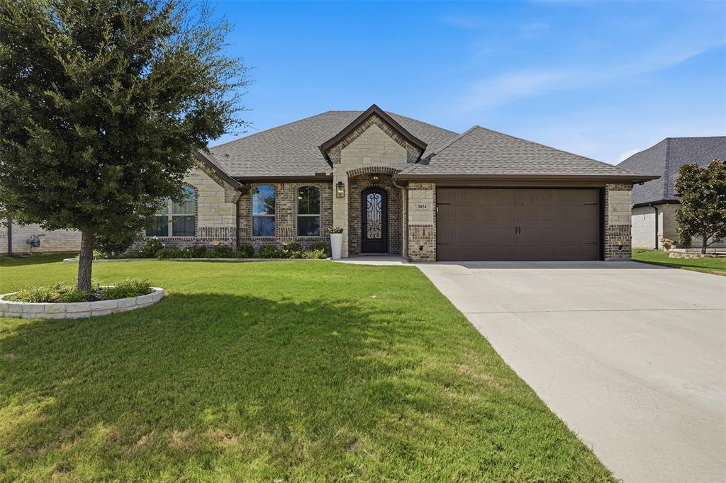 House in Granbury, Texas, United States 1 - 18404097