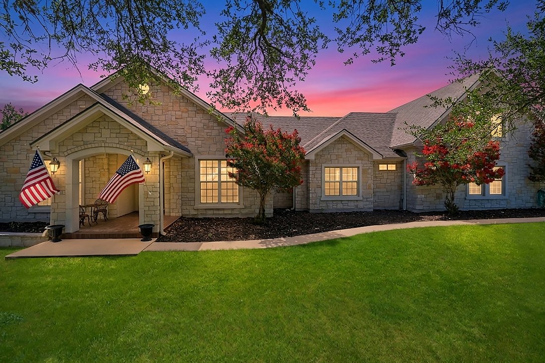 House in New Braunfels, Texas, United States 1 - 18404423