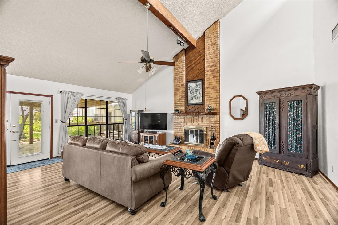House in Seguin, Texas, United States 4 - 18408266