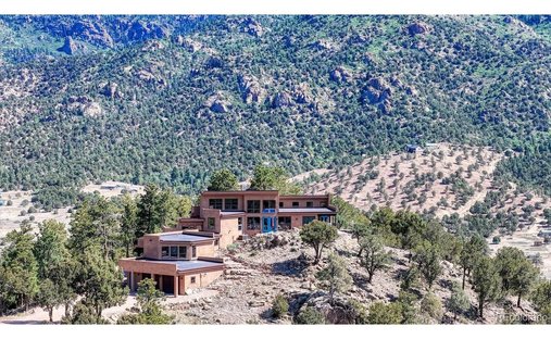 House in Lincoln Park, Colorado, United States 1