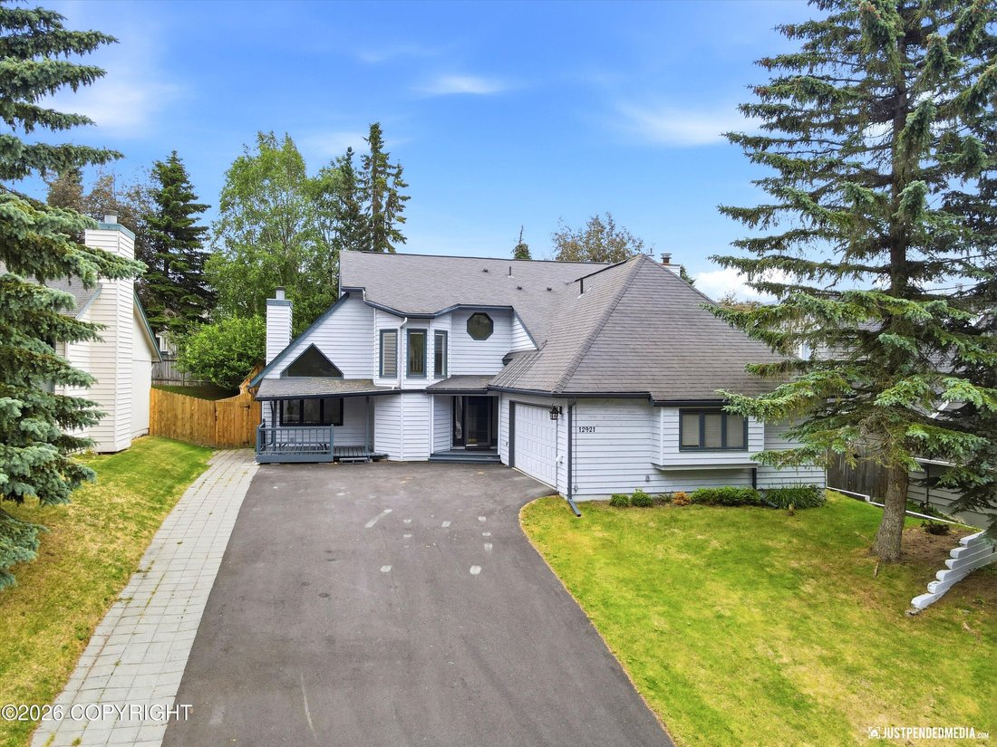 House in Anchorage, Alaska, United States 1 - 18403375