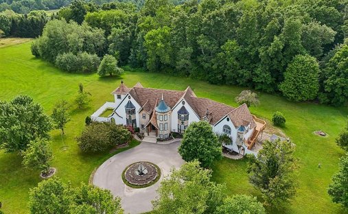 House in Burton, Ohio, United States 1