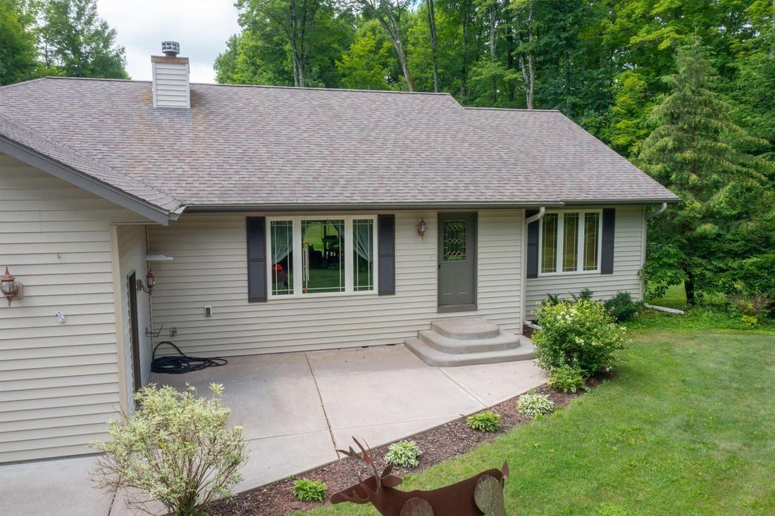 House in Merrill, Wisconsin, United States 5 - 18407137