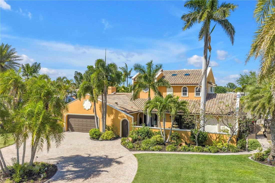 House in St. Pete Beach, Florida, United States 1 - 18403422