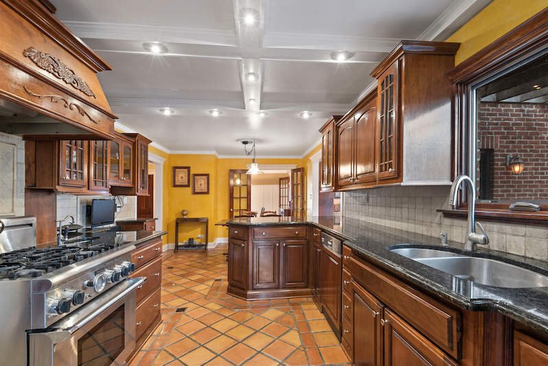 House in Skokie, Illinois, United States 5 - 18410671