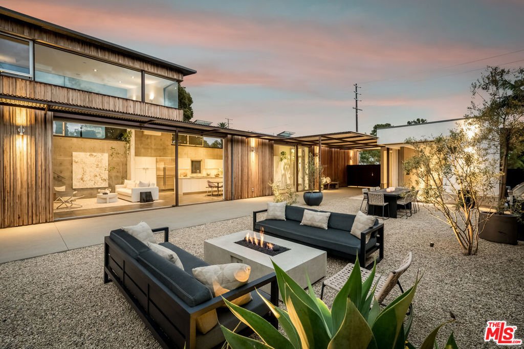 House in Los Angeles, California, United States 1 - 18419295