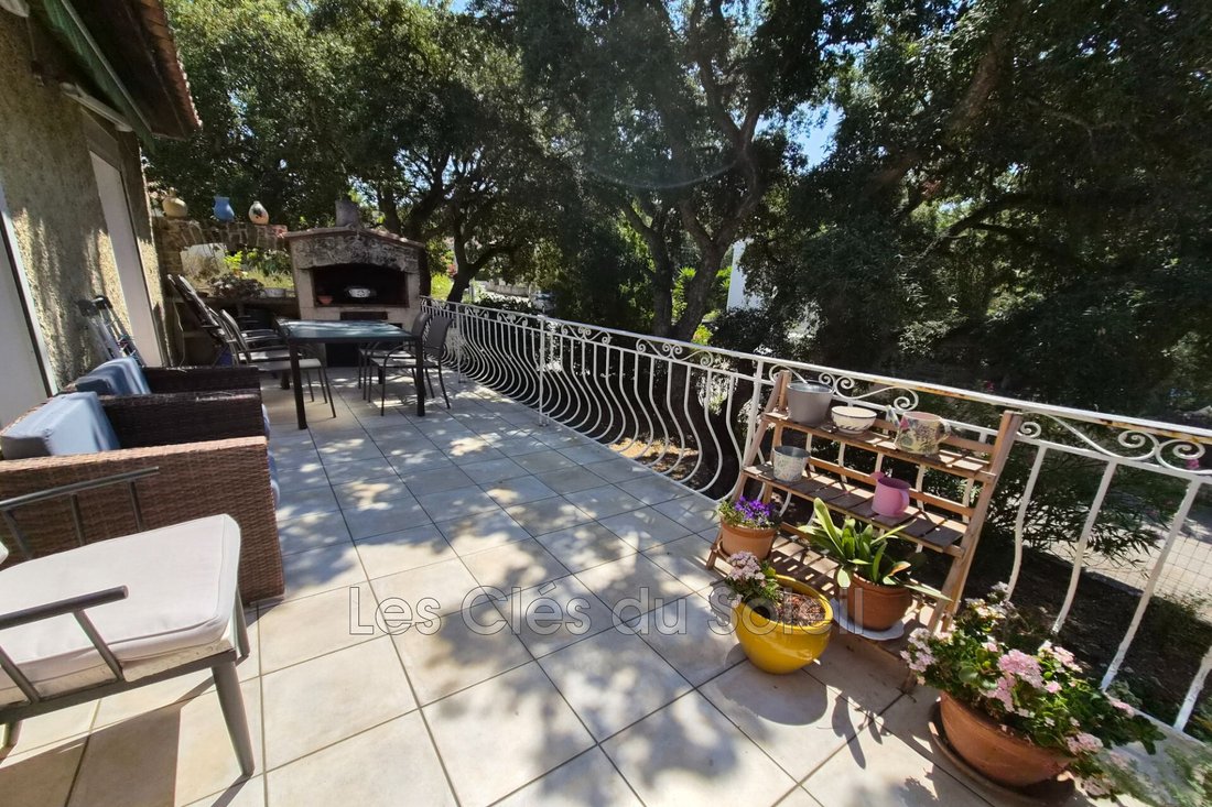Villa in Six-Fours-les-Plages, Provence-Alpes-Côte d'Azur, France 3 - 18403731