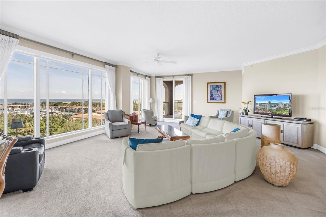 Condo in St. Petersburg, Florida, United States 3 - 18403736